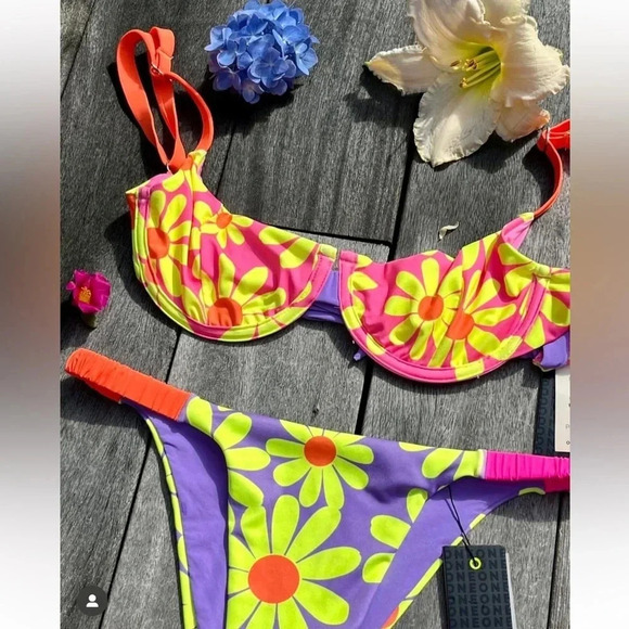 NWT OneOne Swimwear SET Bikini Daisy Flowers Floral Grace Carly NEW Yellow NEW - Picture 17 of 17